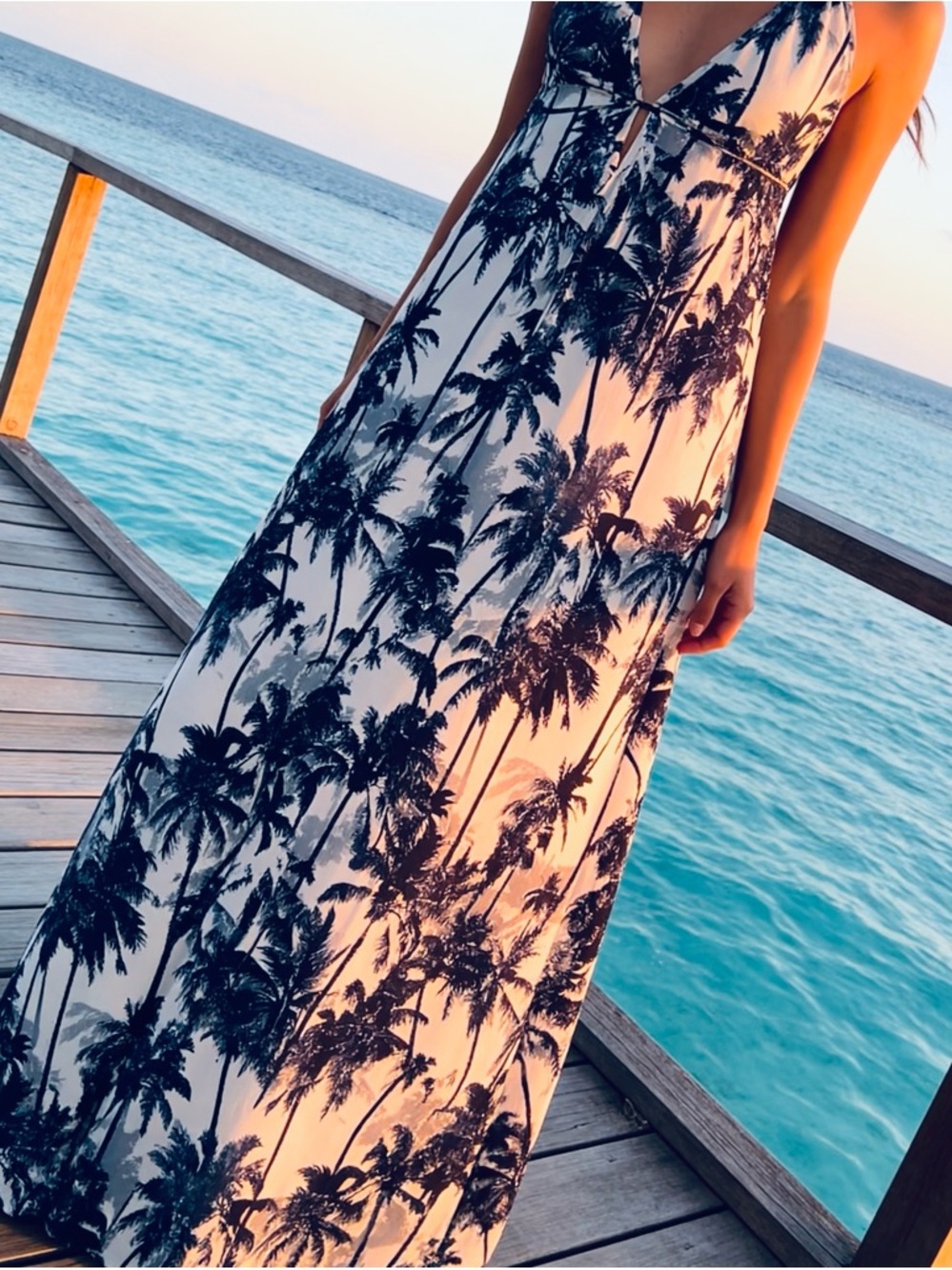 Elan Women’s Navy & White Palm-Print Halter Maxi Dress - Small, New - Picture 2 of 7